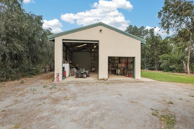 6160 N Sheridan Road, Clovis, CA 93619