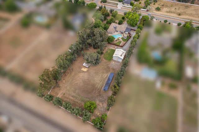 6160 N Sheridan Road, Clovis, CA 93619