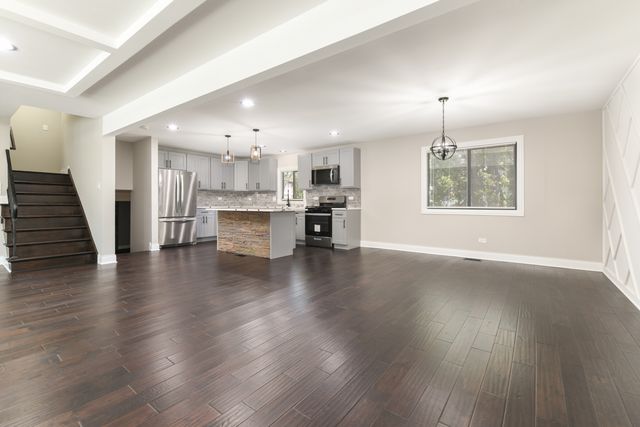 5214 Imperial Drive, Richton Park, IL 60471