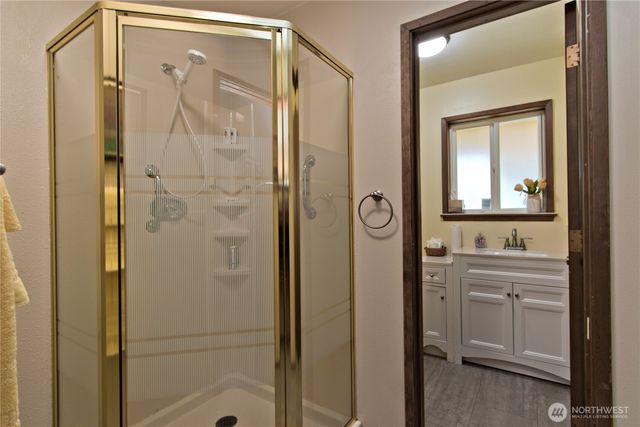 39811 272nd Avenue SE, Enumclaw, WA 98022