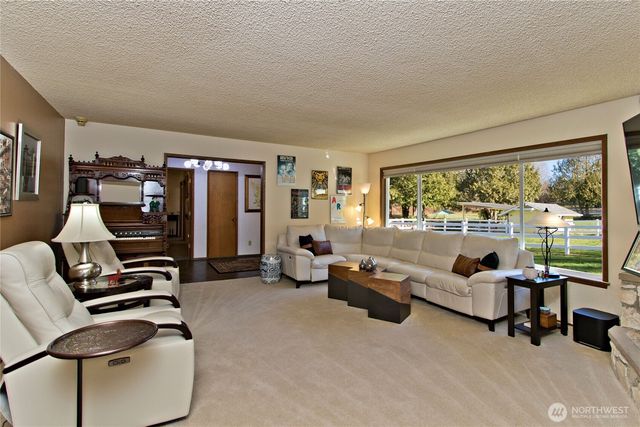 39811 272nd Avenue SE, Enumclaw, WA 98022