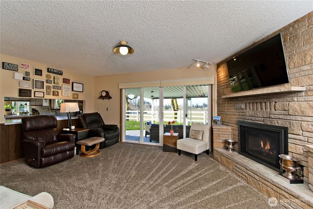 39811 272nd Avenue SE, Enumclaw, WA 98022