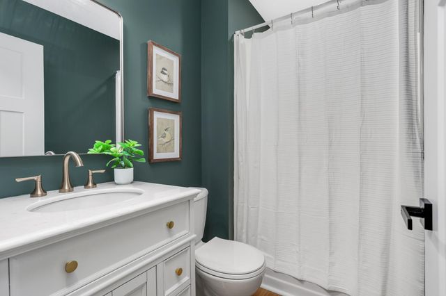 3535 Jidana Lane, Minnetonka, MN 55345