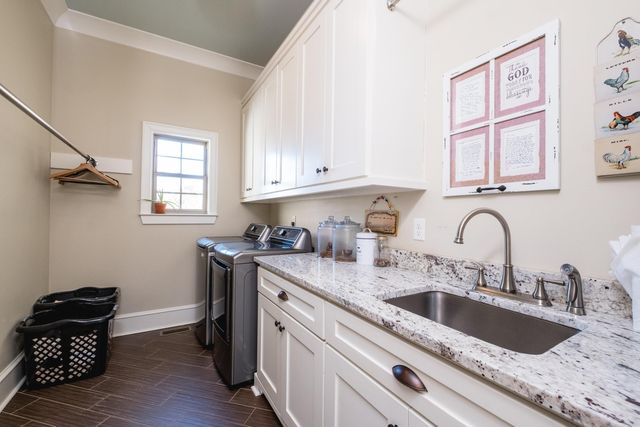 17106 Waterview Meadow Boulevard, Roland, AR 72135
