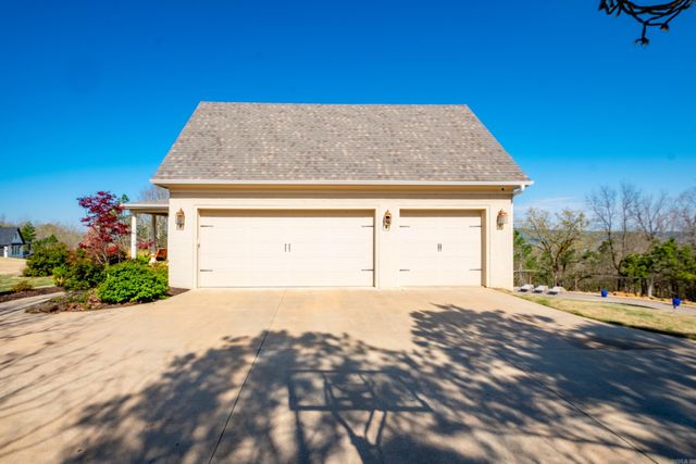 17106 Waterview Meadow Boulevard, Roland, AR 72135