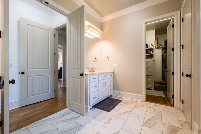 17106 Waterview Meadow Boulevard, Roland, AR 72135