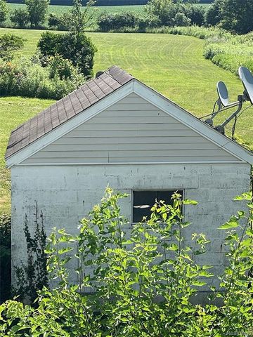 1285 S Cummings Road, Davison, MI 48423