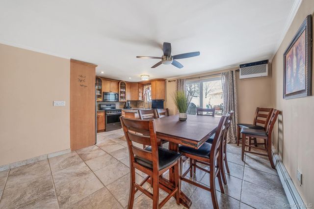 8605 77th Avenue, Glendale, NY 11385