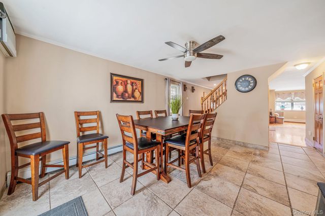 8605 77th Avenue, Glendale, NY 11385