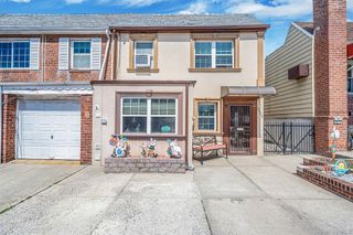 8605 77th Avenue, Glendale, NY 11385