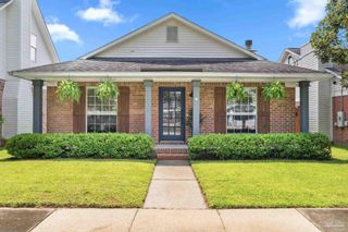 1131 E Blount St, Pensacola, FL 32503
