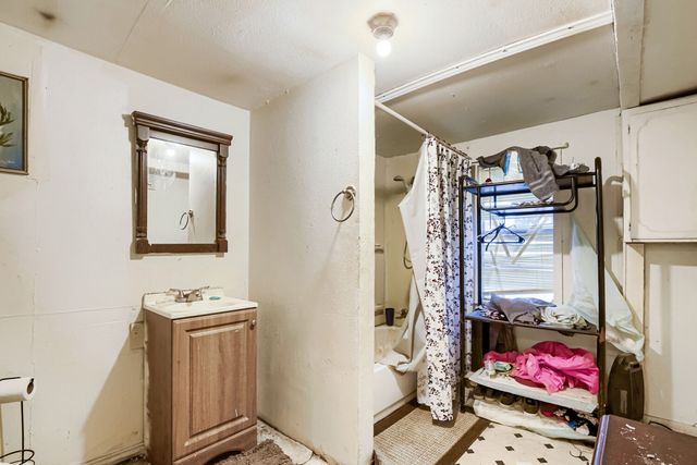1012 E Jefferson Street, Waxahachie, TX 75165