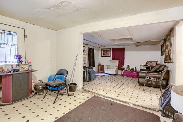 1012 E Jefferson Street, Waxahachie, TX 75165
