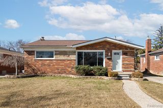 24263 Marine Avenue, Eastpointe, MI 48021