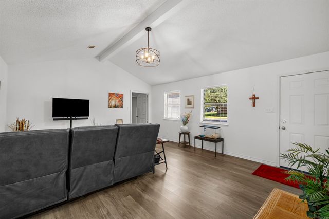481 Bradley Dr, Cabot, AR 72023