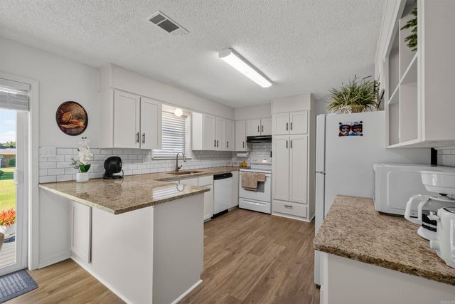 481 Bradley Dr, Cabot, AR 72023