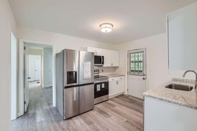 1747 Venetian SW Drive, Atlanta, GA 30311