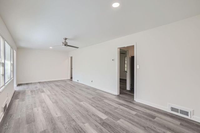 1747 Venetian SW Drive, Atlanta, GA 30311