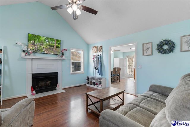 643 Red Tip Cir., Florence, SC 29505