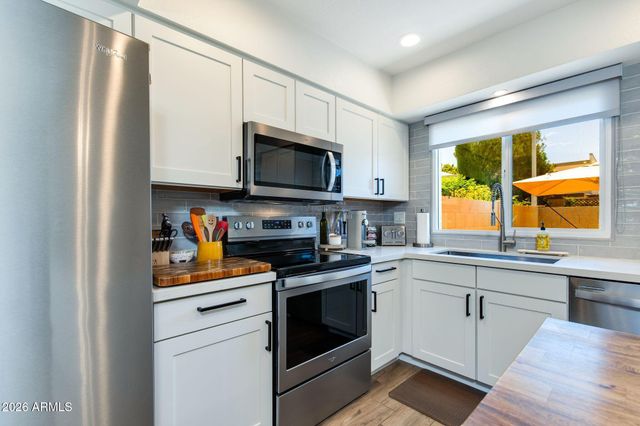 8323 E KEIM Drive, Scottsdale, AZ 85250