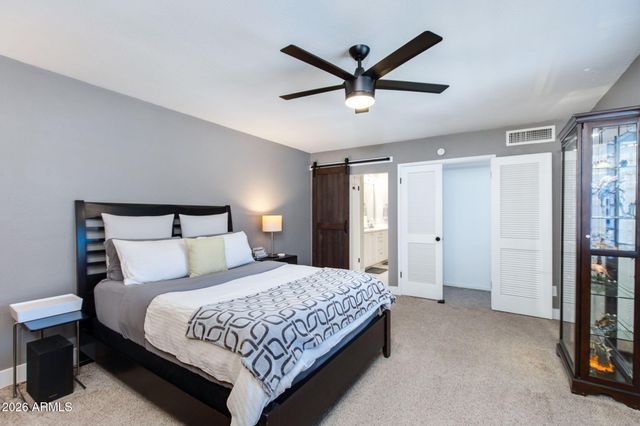 8323 E KEIM Drive, Scottsdale, AZ 85250