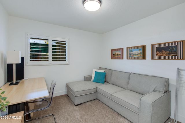 8323 E KEIM Drive, Scottsdale, AZ 85250