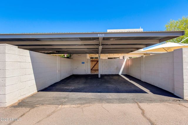 8323 E KEIM Drive, Scottsdale, AZ 85250