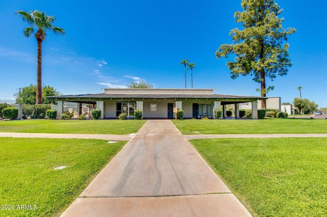8323 E KEIM Drive, Scottsdale, AZ 85250