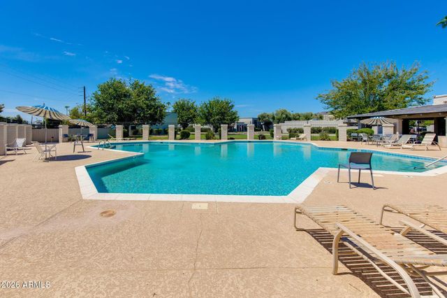 8323 E KEIM Drive, Scottsdale, AZ 85250