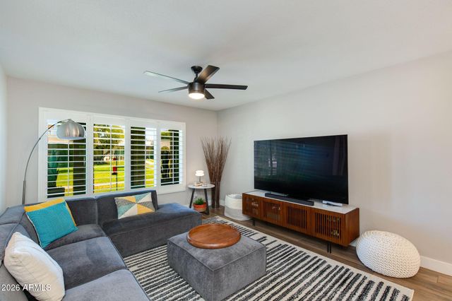 8323 E KEIM Drive, Scottsdale, AZ 85250