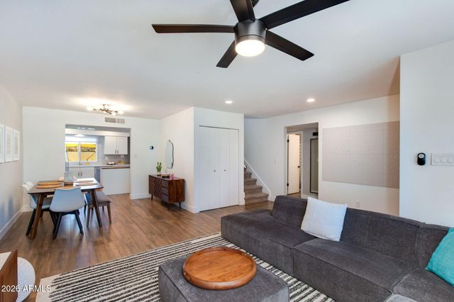 8323 E KEIM Drive, Scottsdale, AZ 85250