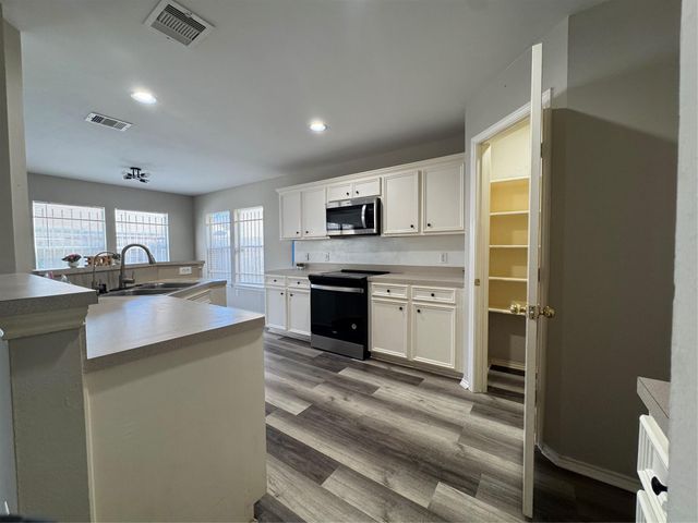 6319 Sunlit Orchard Drive, Houston, TX 77072