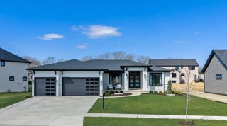 9616 Corydalis Avenue, St. John, IN 46373