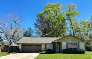 1320 Briarrose Dr, Baton Rouge, LA 70810