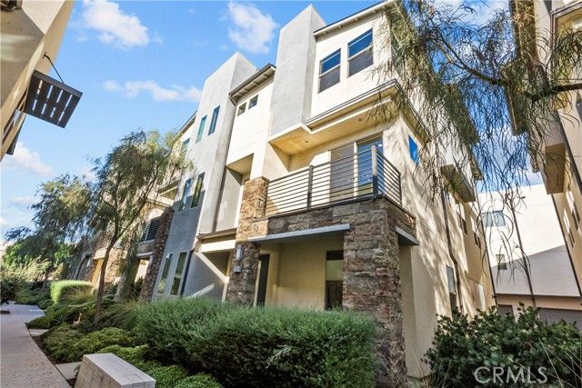 19542 Empire Lane, Northridge (los Angeles), CA 91324