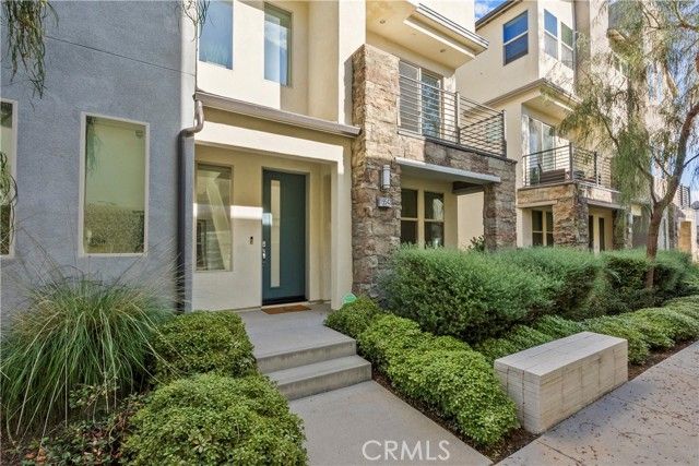 19542 Empire Lane, Northridge (los Angeles), CA 91324