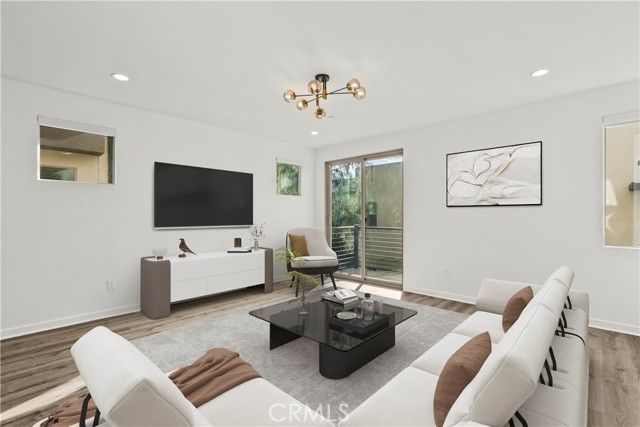 19542 Empire Lane, Northridge (los Angeles), CA 91324