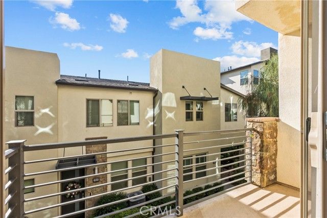 19542 Empire Lane, Northridge (los Angeles), CA 91324