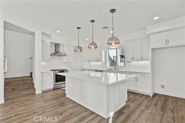 19542 Empire Lane, Northridge (los Angeles), CA 91324