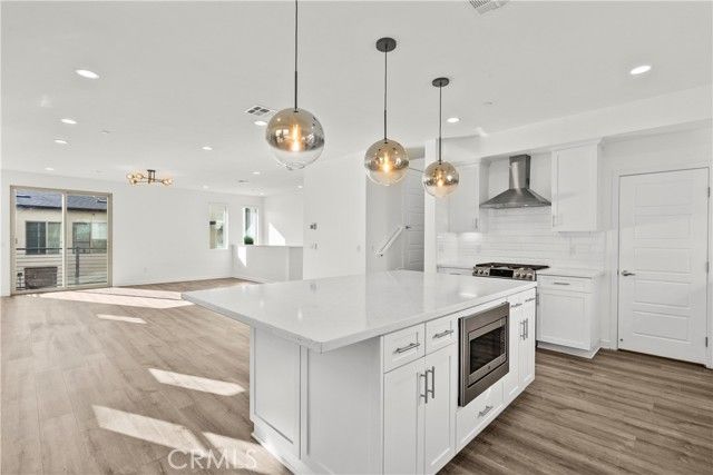 19542 Empire Lane, Northridge (los Angeles), CA 91324