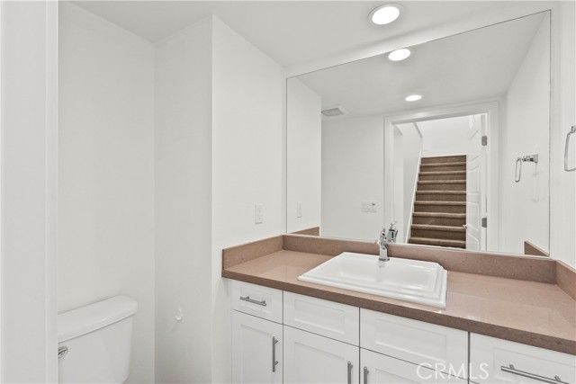 19542 Empire Lane, Northridge (los Angeles), CA 91324