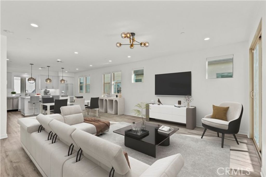 19542 Empire Lane, Northridge (los Angeles), CA 91324