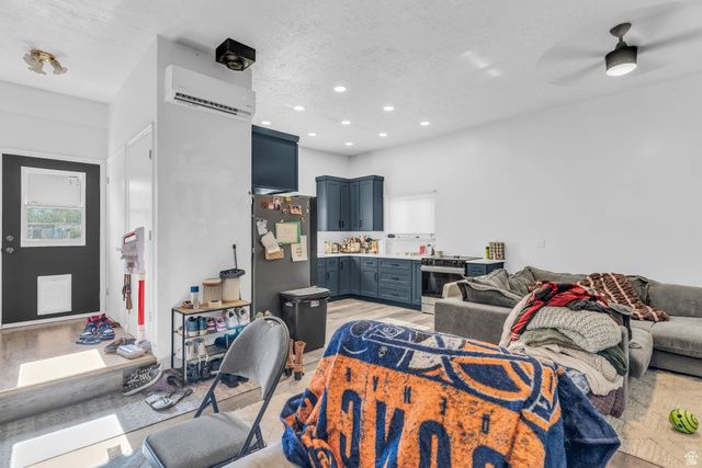 711 S MAIN ST, Orem, UT 84058