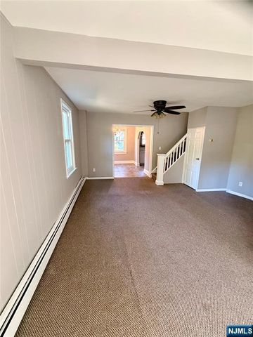 10 Kinderkamack Road 1, Woodcliff Lake, NJ 07677