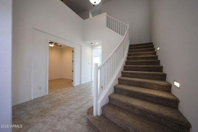 7695 W SMOKETREE Drive, Peoria, AZ 85383