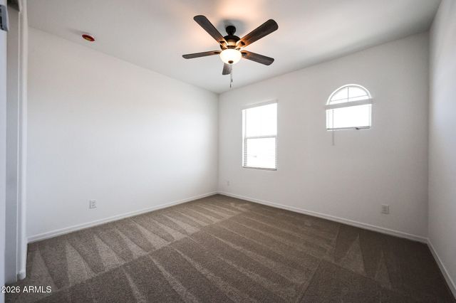 7695 W SMOKETREE Drive, Peoria, AZ 85383