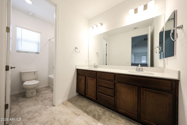 7695 W SMOKETREE Drive, Peoria, AZ 85383