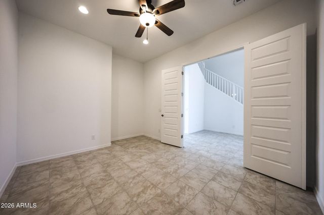 7695 W SMOKETREE Drive, Peoria, AZ 85383
