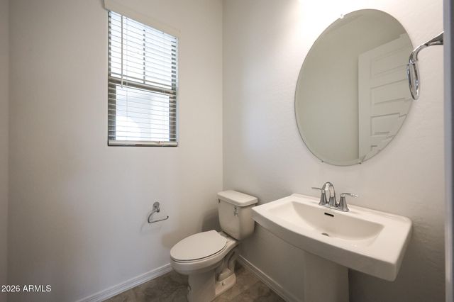 7695 W SMOKETREE Drive, Peoria, AZ 85383