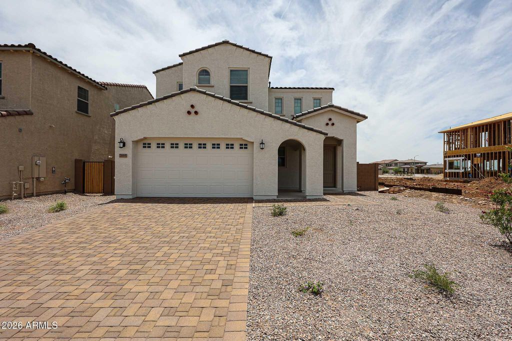7695 W SMOKETREE Drive, Peoria, AZ 85383